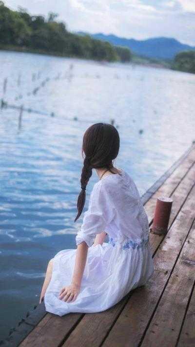 复苏山庄闺蜜
